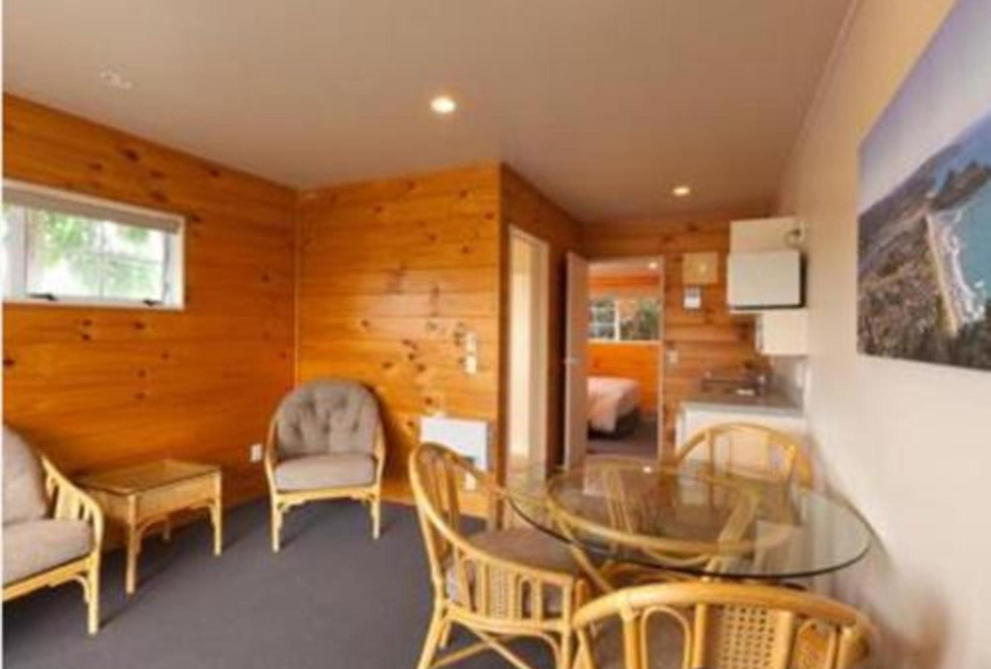 Pauanui Pines Motor Lodge Pokoj fotografie