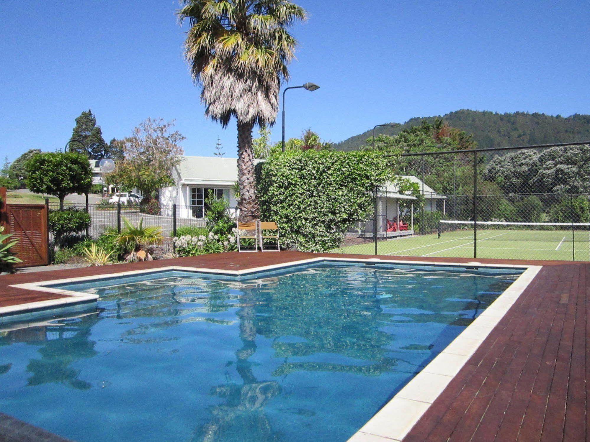 Pauanui Pines Motor Lodge Exteriér fotografie